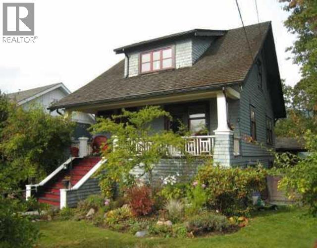364 E 14TH STREET, North Vancouver
