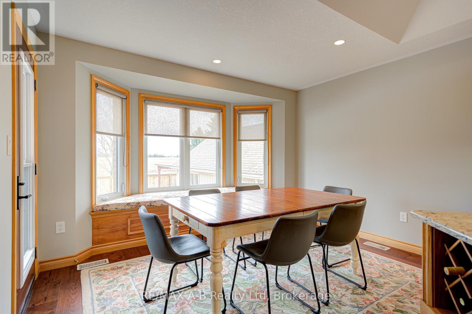 194 STATION ROAD - Image 11