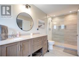 Bathroom - 194 Station Road, Perth South, ON N0K1X0 Photo 17