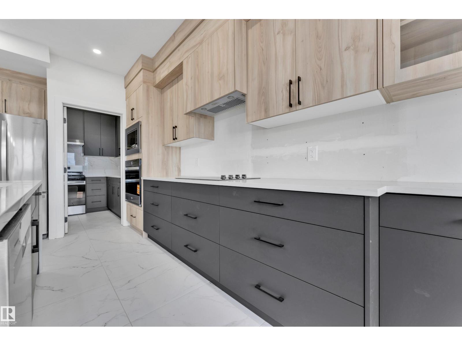 4409 35 STREET - 21