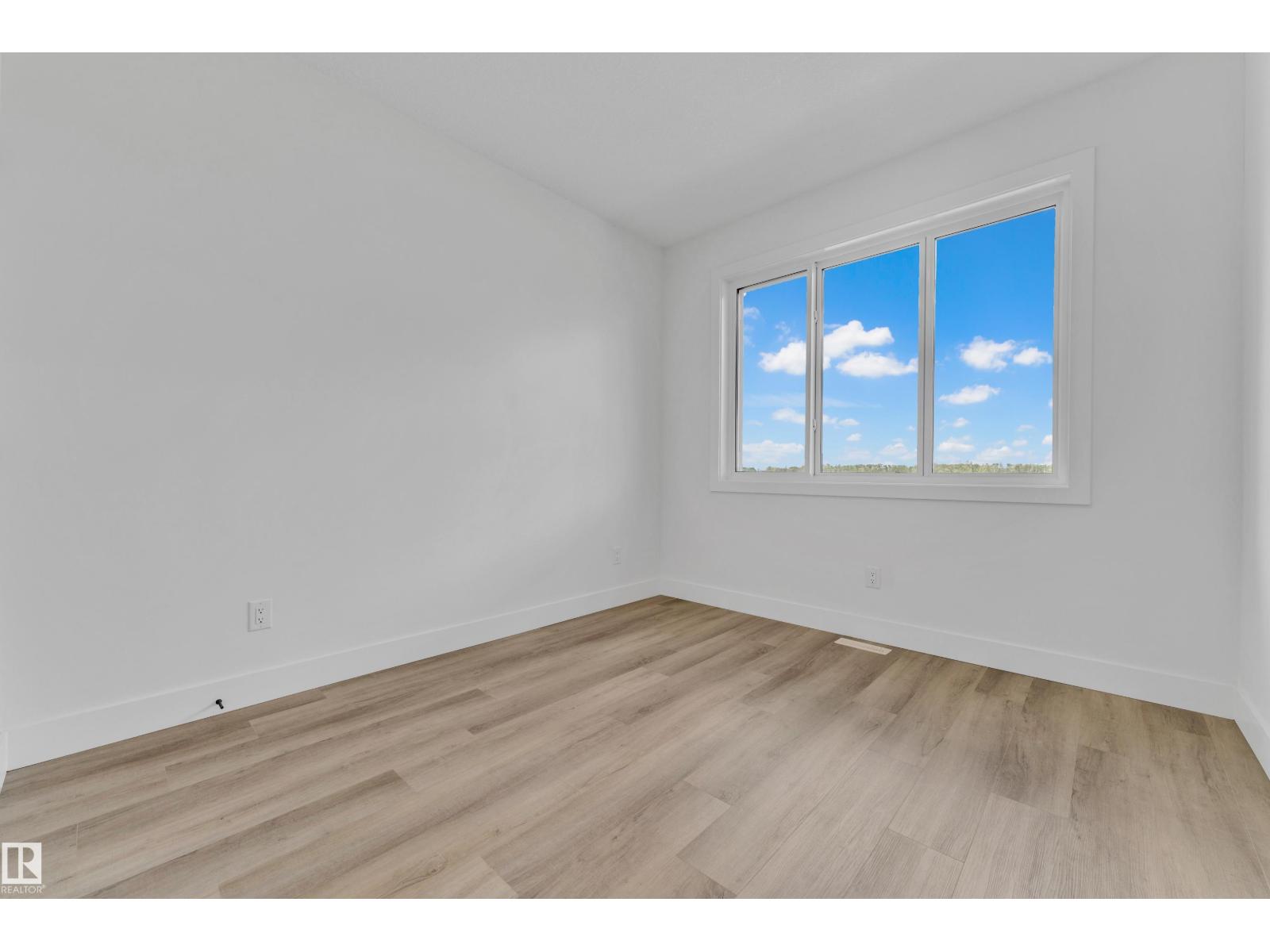 4409 35 STREET - 30