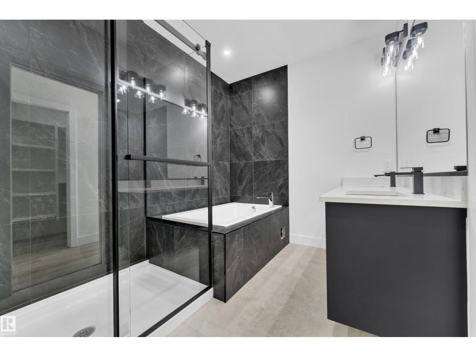 4409 35 STREET - 37
