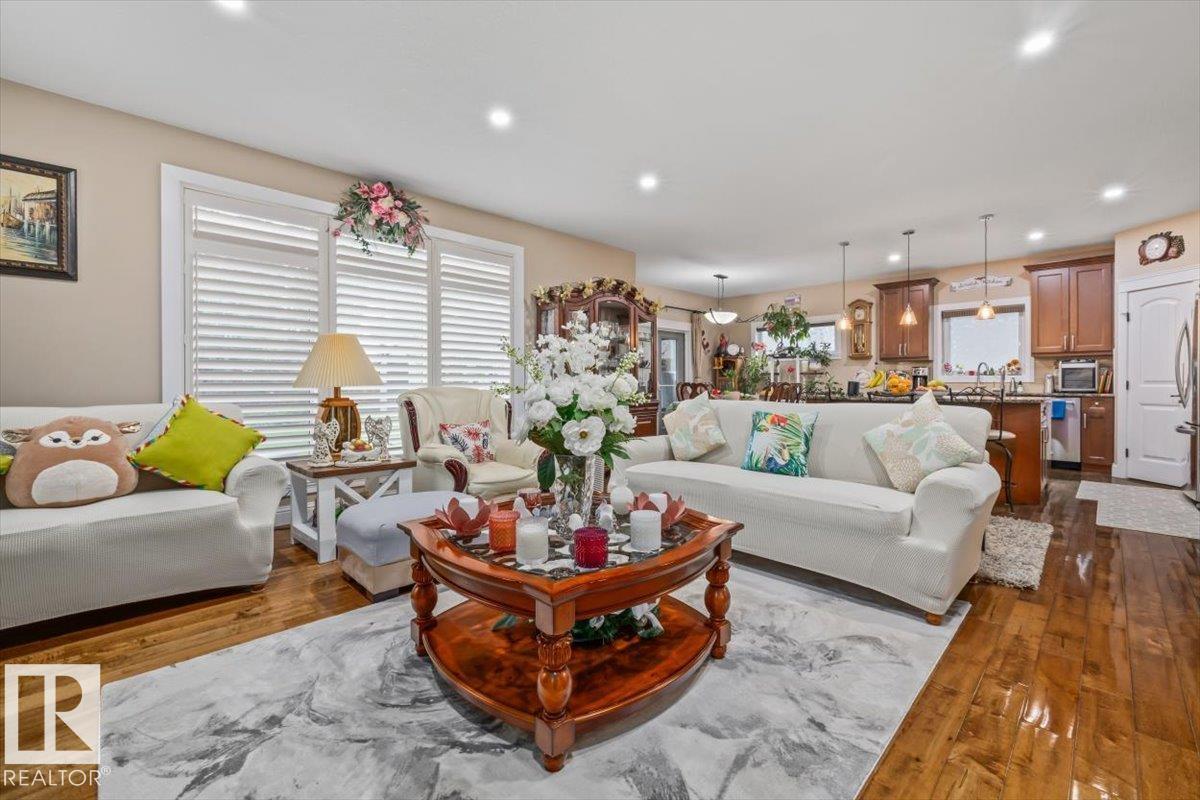 45 LACOMBE DR - 9