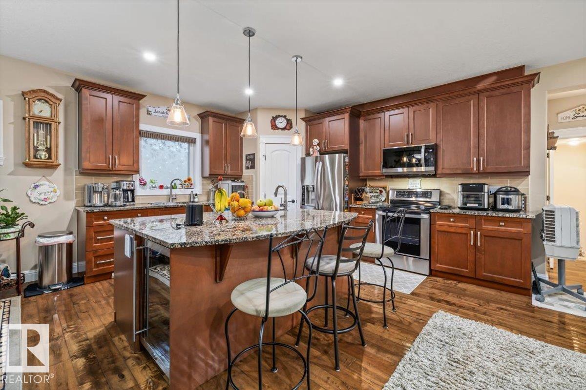 45 LACOMBE DR - 10