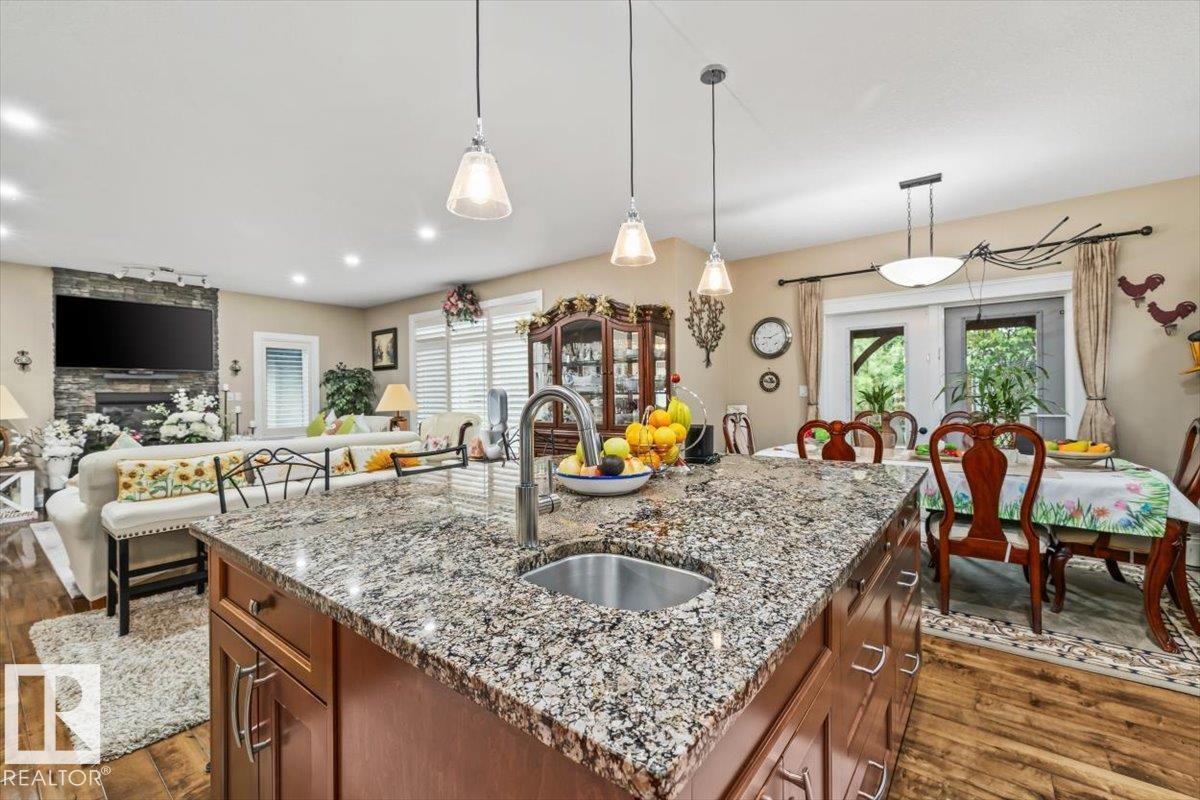 45 LACOMBE DR - 12