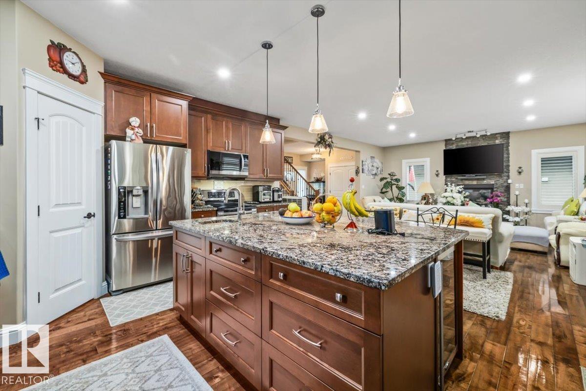 45 LACOMBE DR - 13
