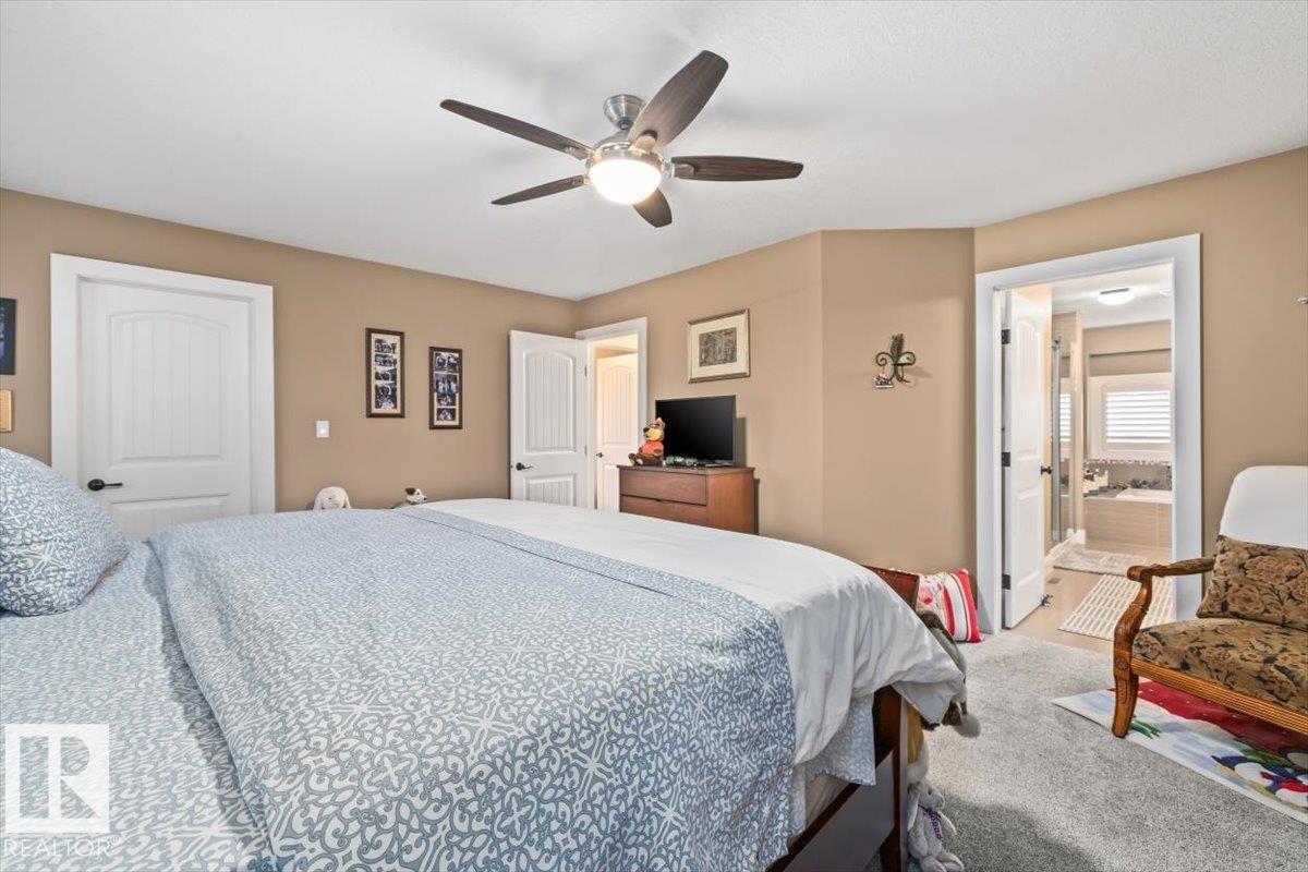 45 LACOMBE DR - 28