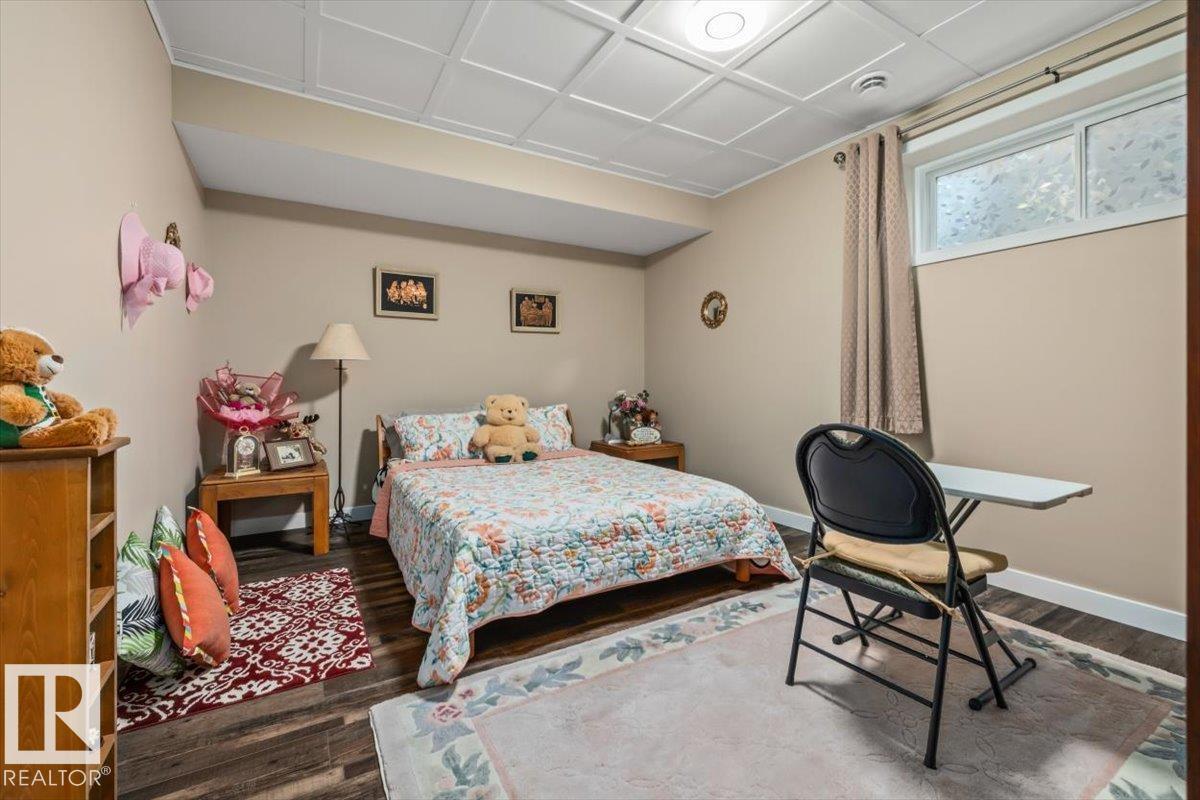 45 LACOMBE DR - 40