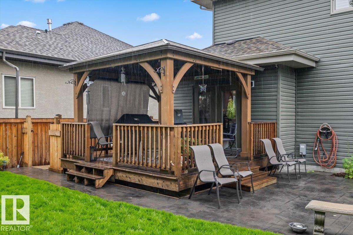 45 LACOMBE DR - 45