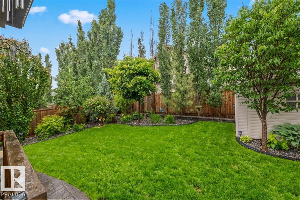 45 LACOMBE DR - 46