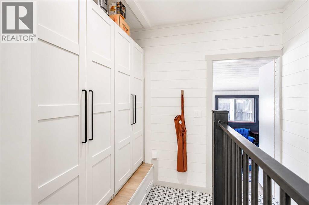 27 Laurel Place W - 30