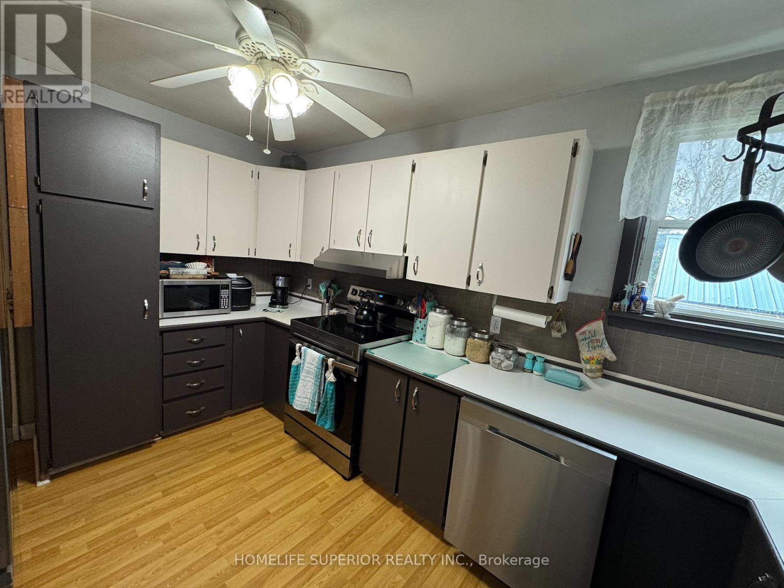 60 FORSYTH STREET W - 5