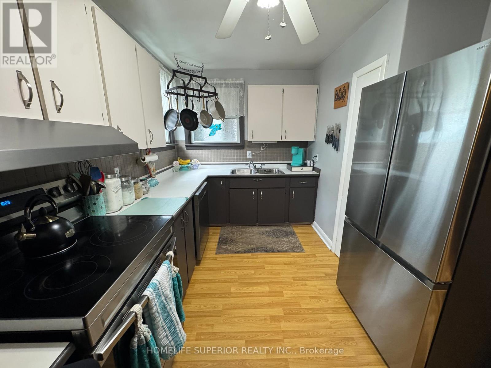 60 FORSYTH STREET W - 4