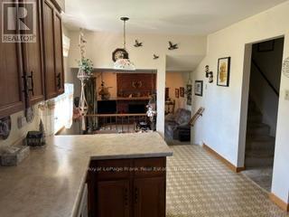 87 OAKWOOD CRESCENT - 12