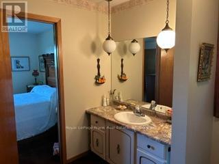 87 OAKWOOD CRESCENT - 28