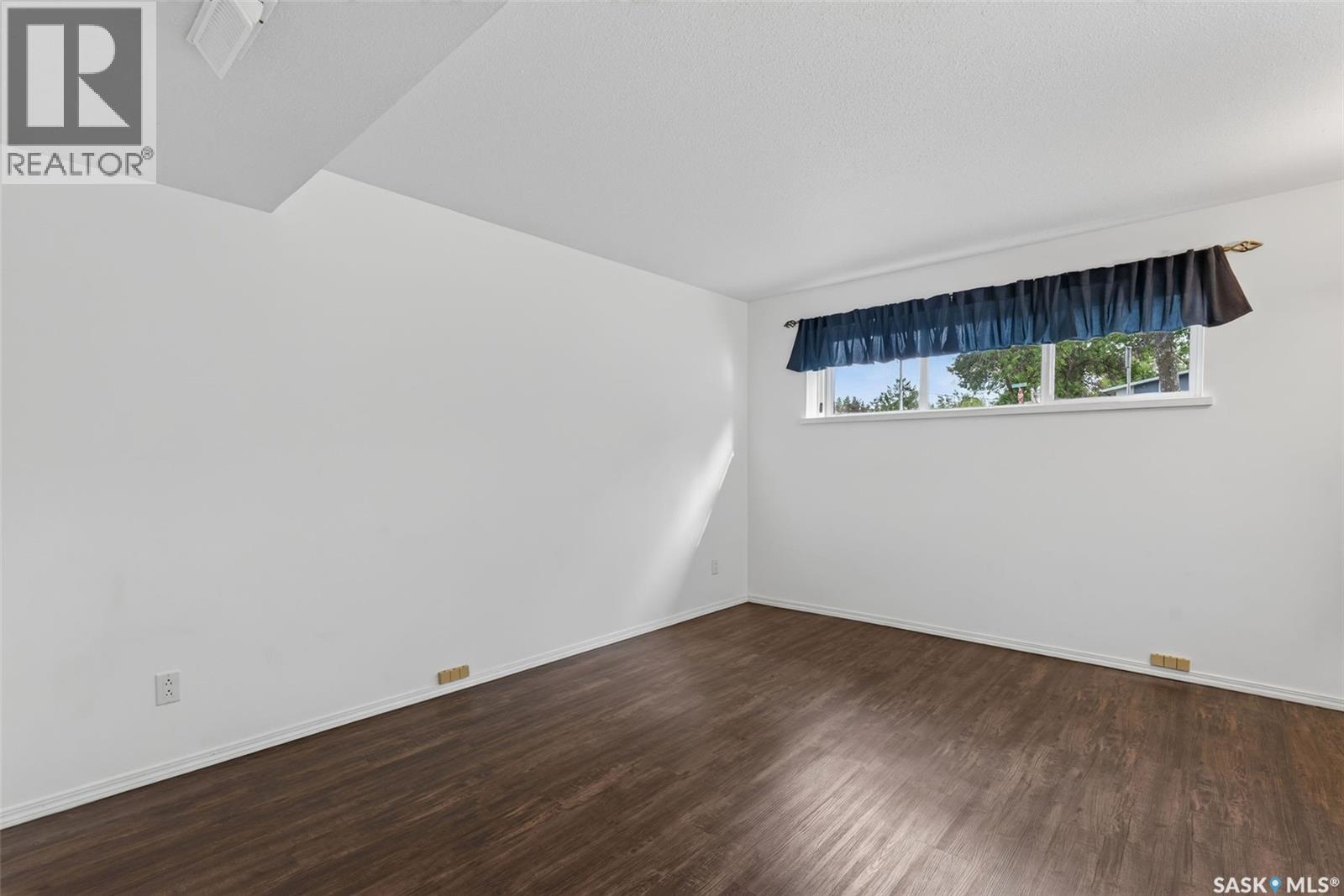 114 Hatton AVENUE E — photo 31