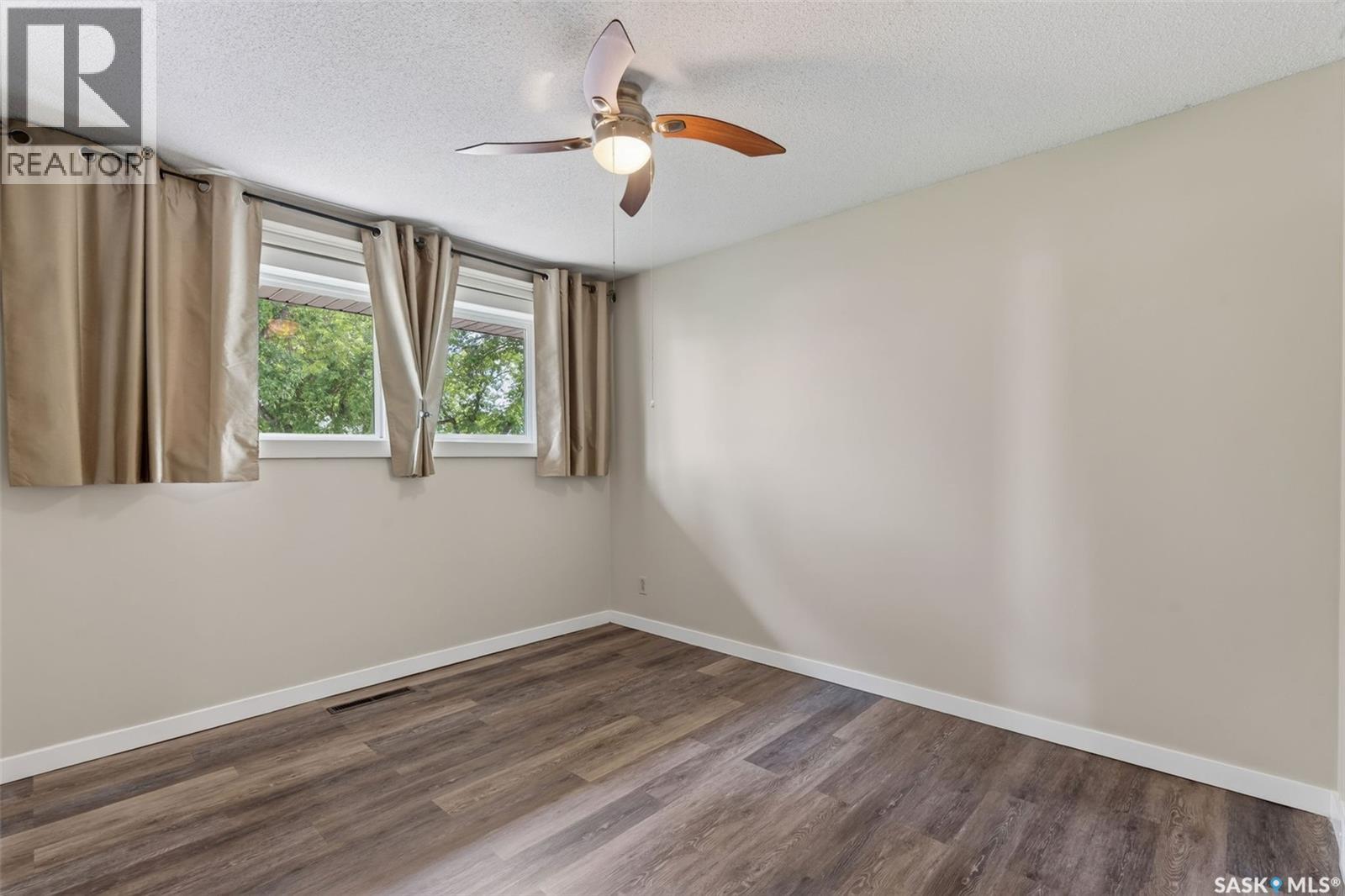 114 Hatton AVENUE E — photo 28