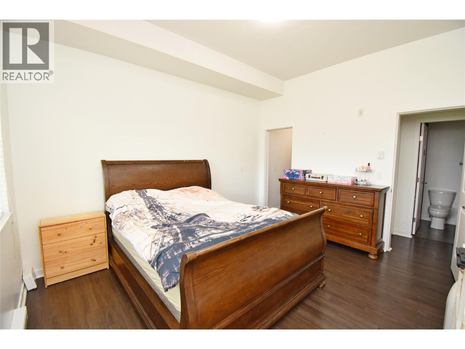 #102 4205 27 Street - 35