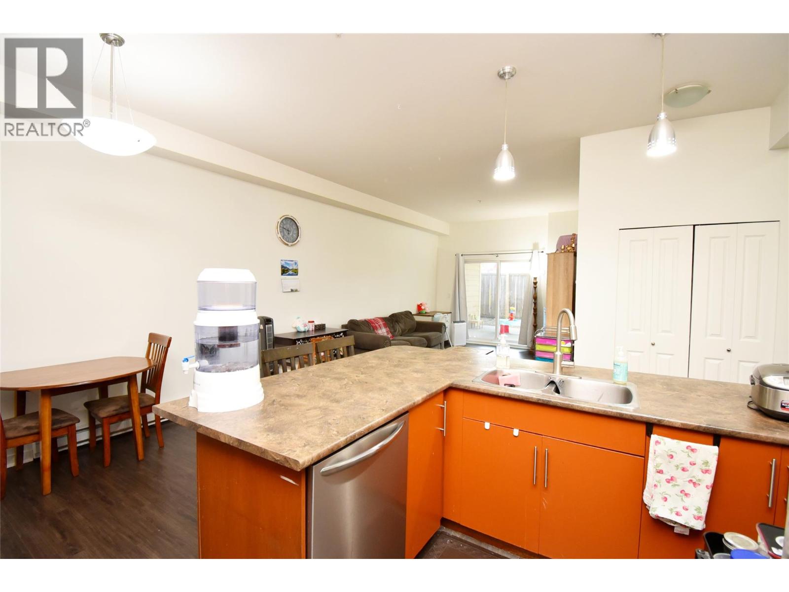 #102 4205 27 Street - 22