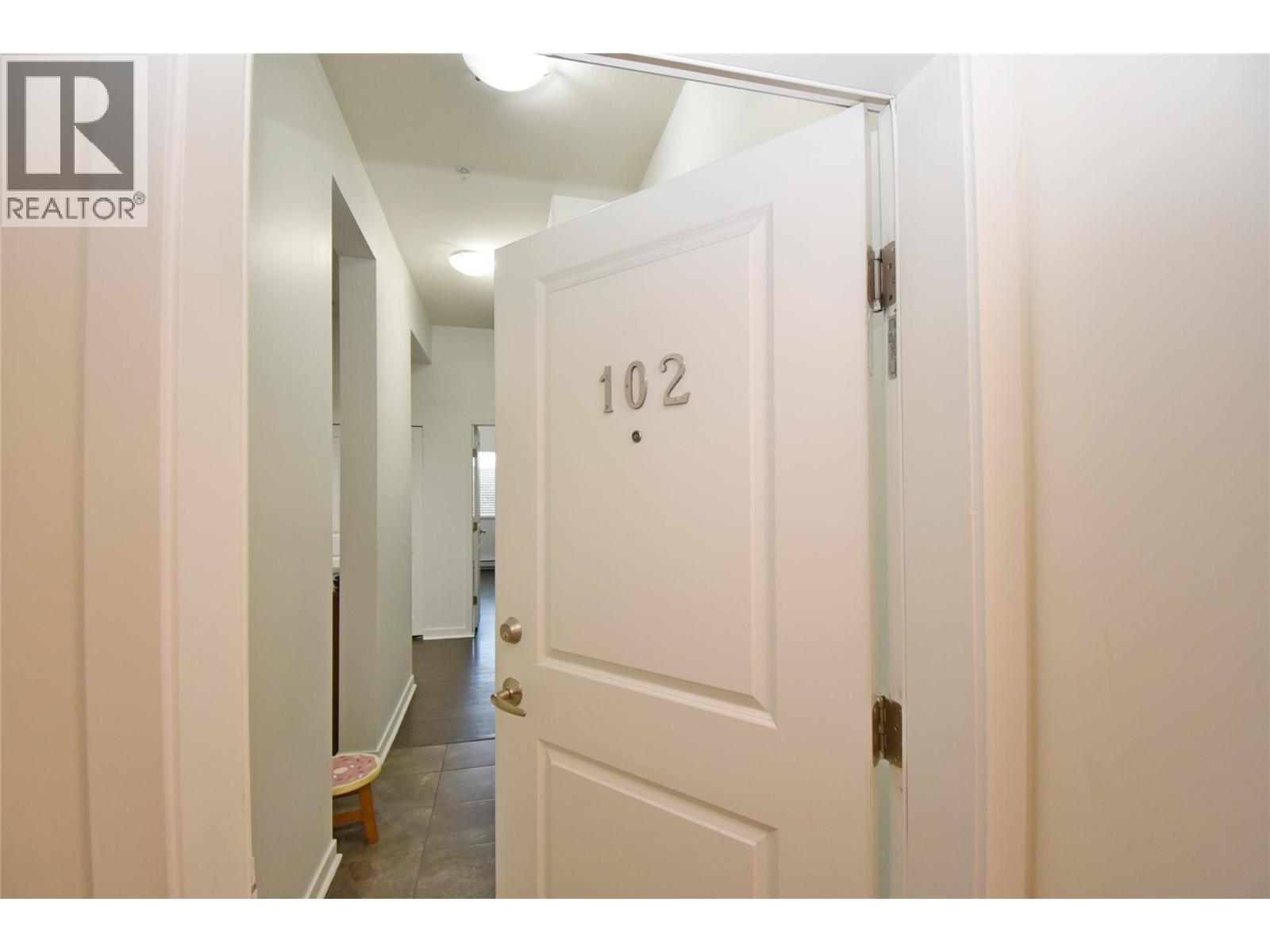 #102 4205 27 Street - 11