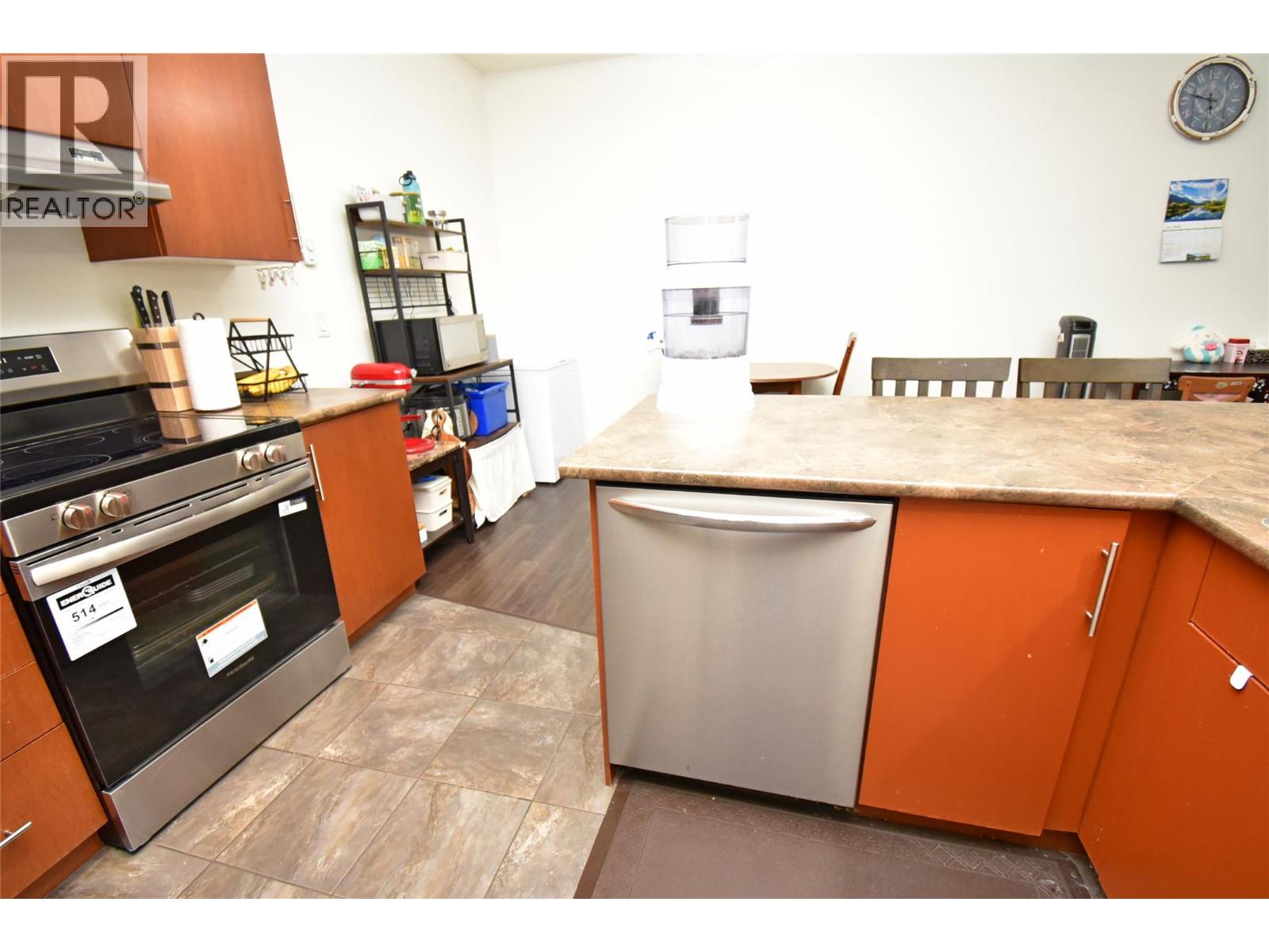 #102 4205 27 Street - 21