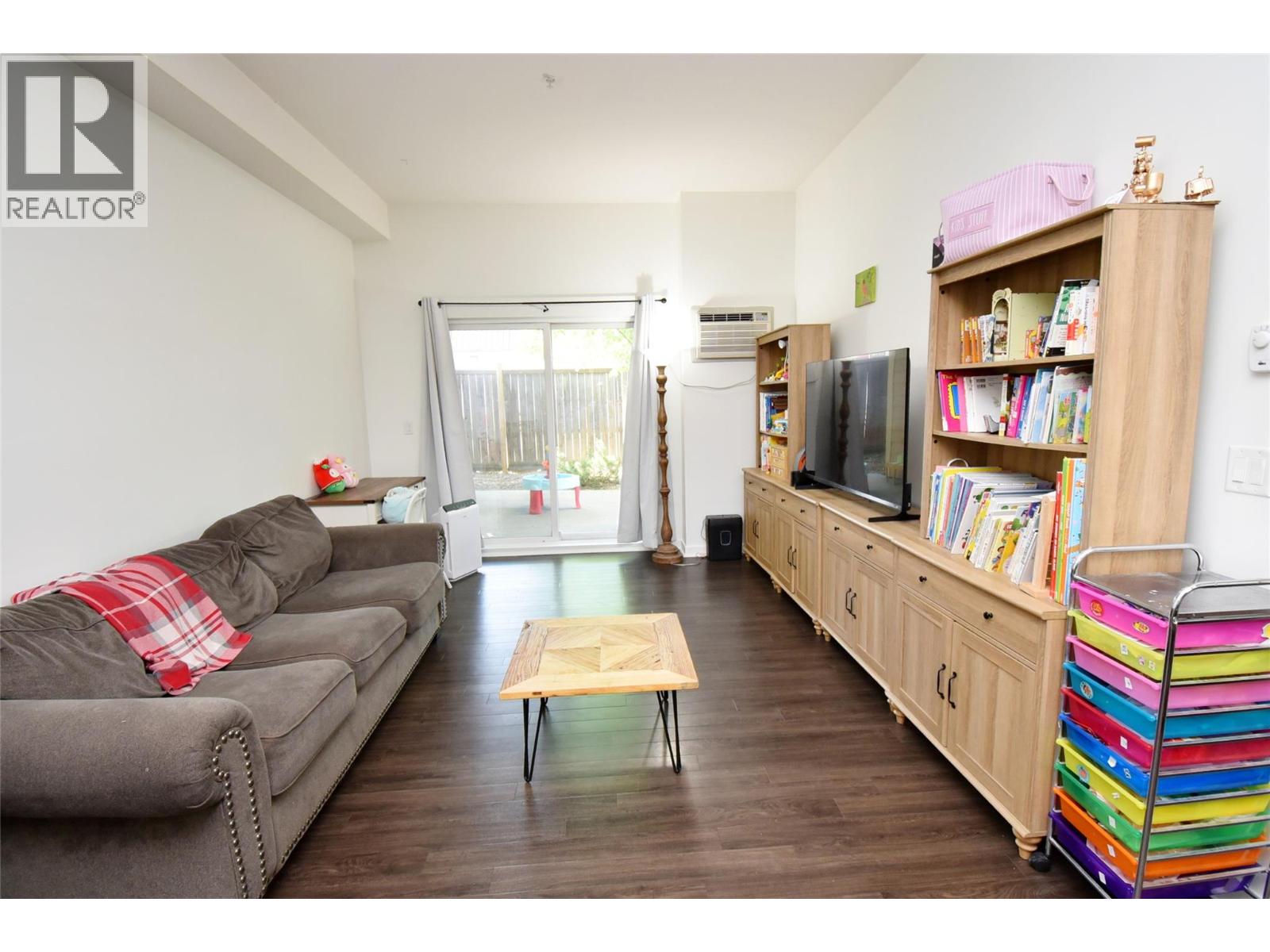 #102 4205 27 Street - 27
