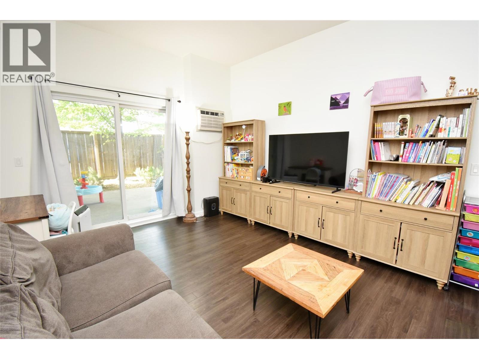 #102 4205 27 Street - 28