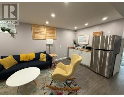 1 Lower - 2134 Dundas Street W, Toronto, ON M6R1X2 Photo 11