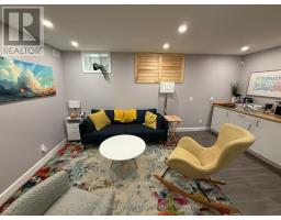 1 Lower - 2134 Dundas Street W, Toronto, ON M6R1X2 Photo 12