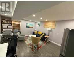 1 Lower - 2134 Dundas Street W, Toronto, ON M6R1X2 Photo 9