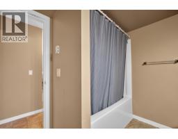 135 Ziprick Road Unit# 204, Kelowna, BC V1X8B2 Photo 9