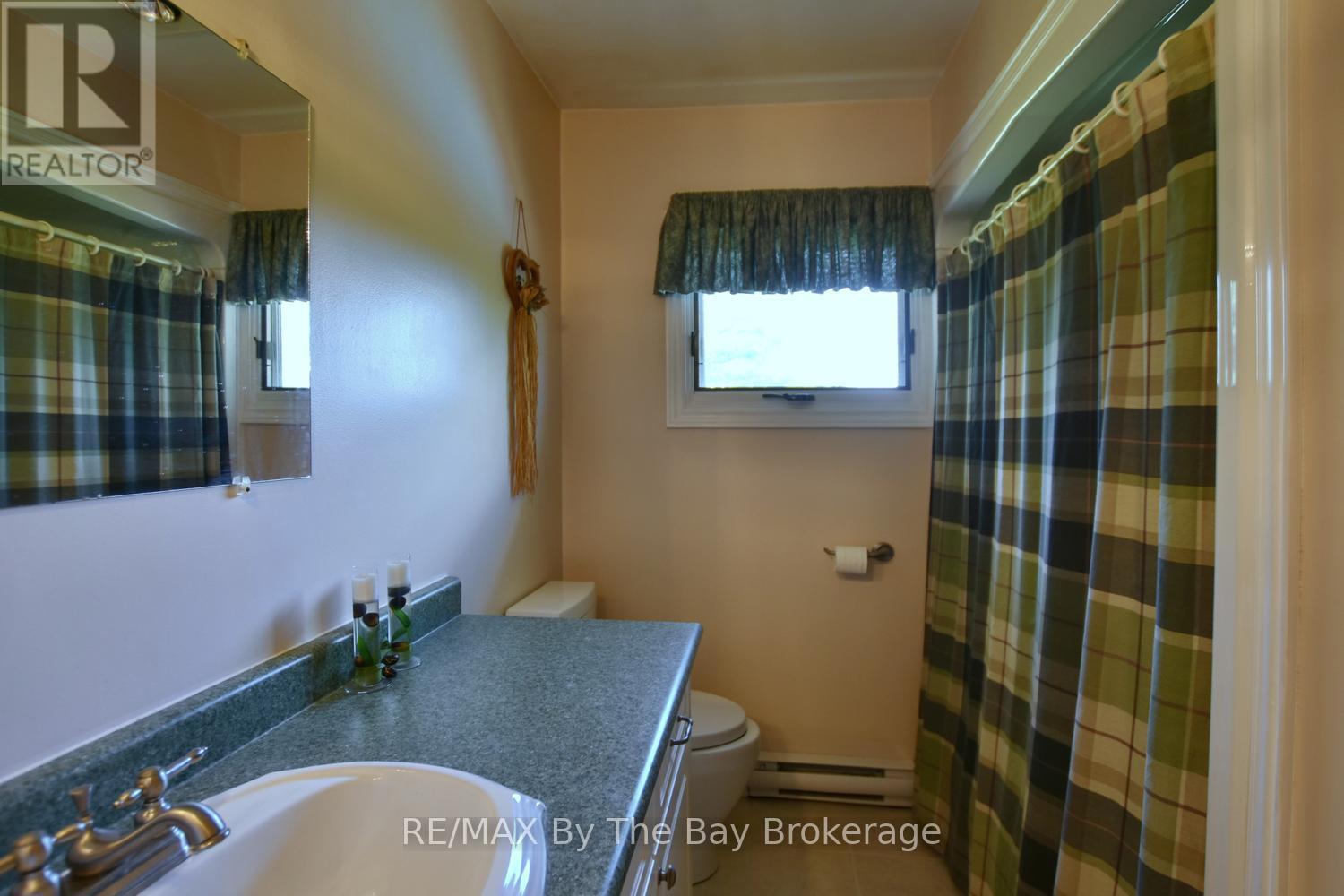 69 FREDERICK DRIVE - 29