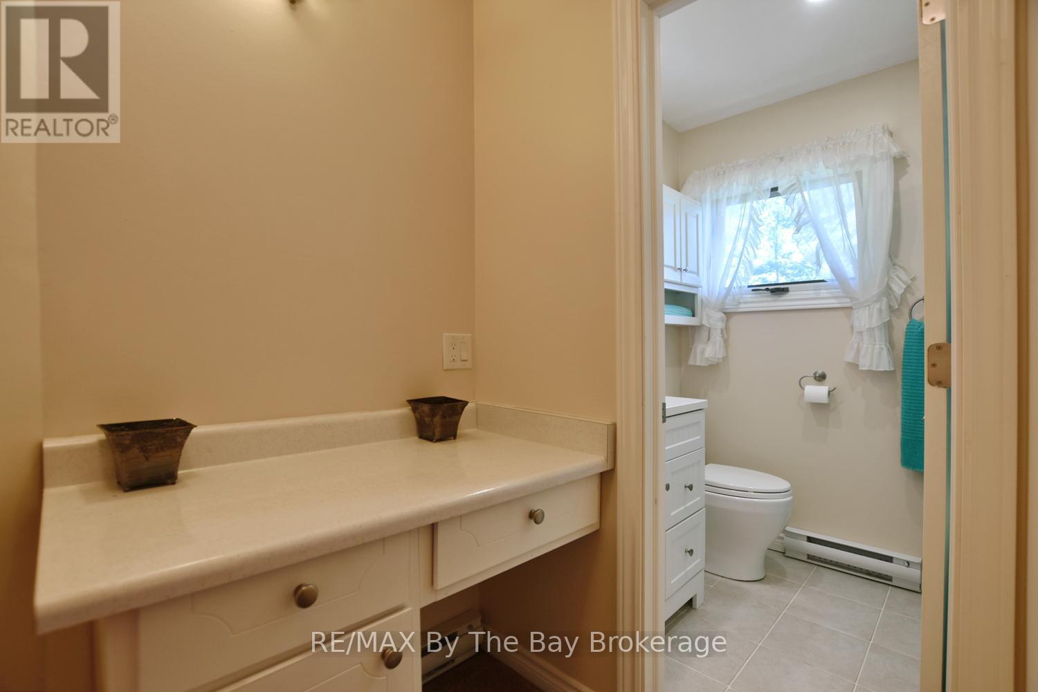 69 FREDERICK DRIVE - 44