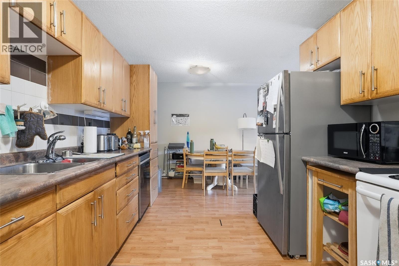 22 719 10th STREET E - photo 4