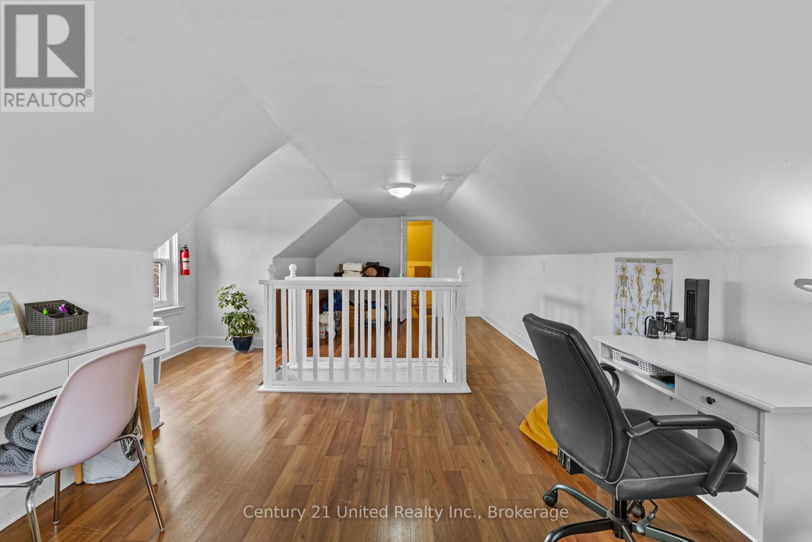 575 BETHUNE STREET - 22