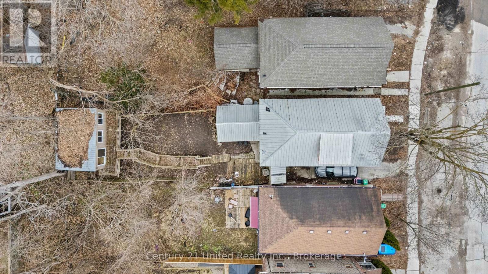 575 BETHUNE STREET - 26