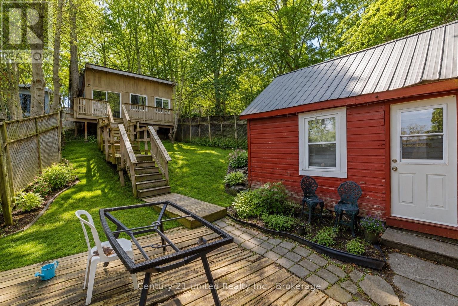575 BETHUNE STREET - 3