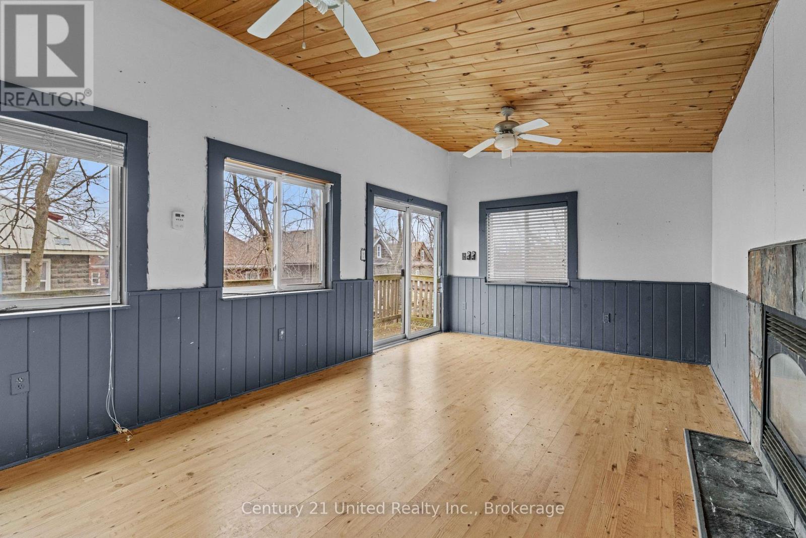 575 BETHUNE STREET - 6