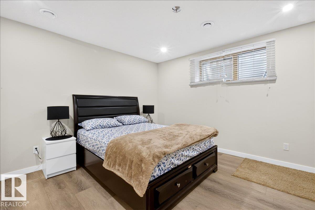 3936 CLAXTON LO SW - 42