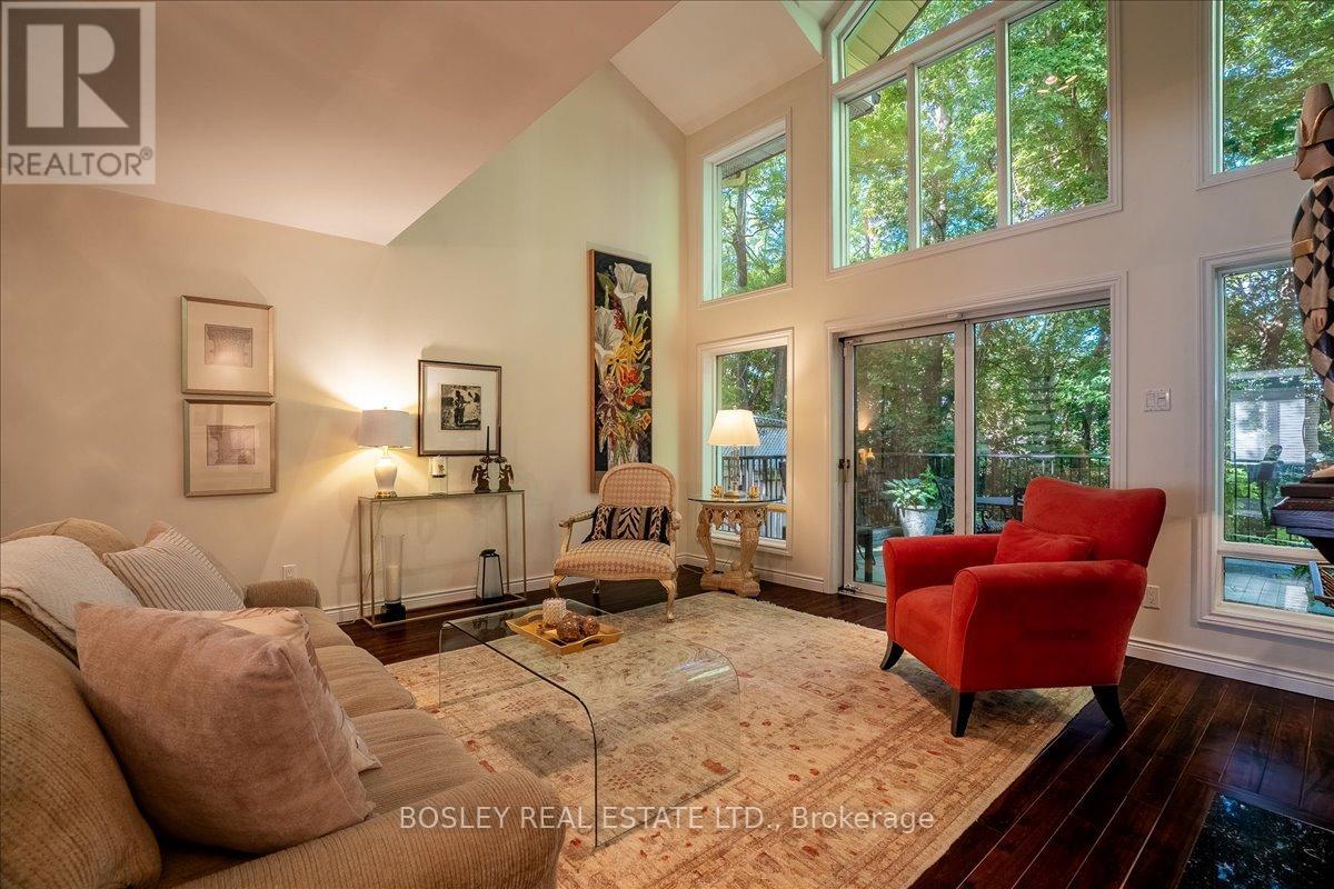 #11 18 DONCREST ROAD - 3