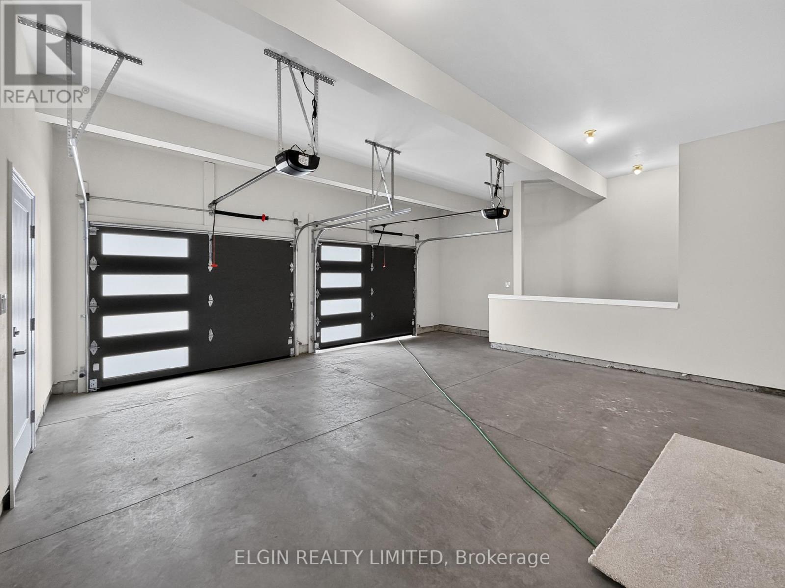 3 FINCH STREET - 36