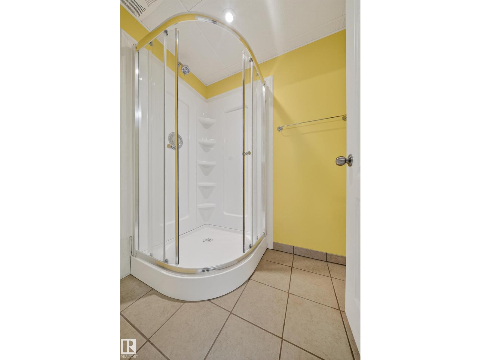 707 65 AV NW - 50