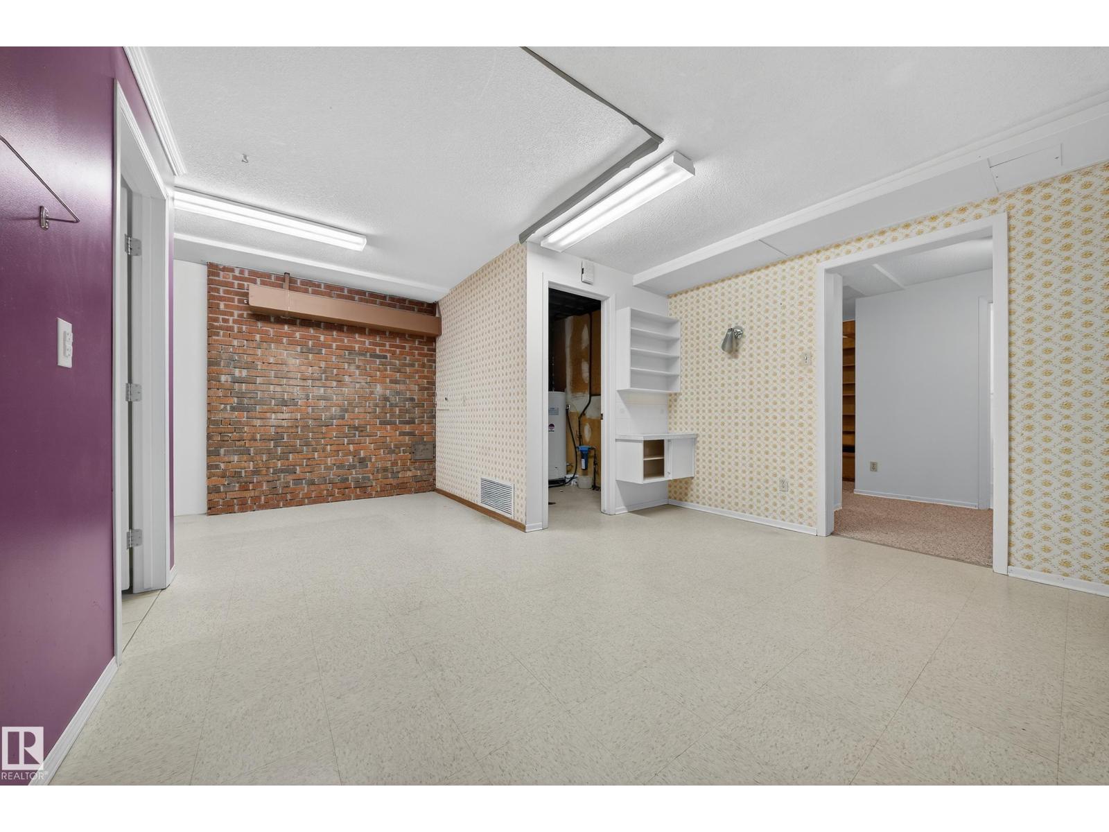 707 65 AV NW — photo 51
