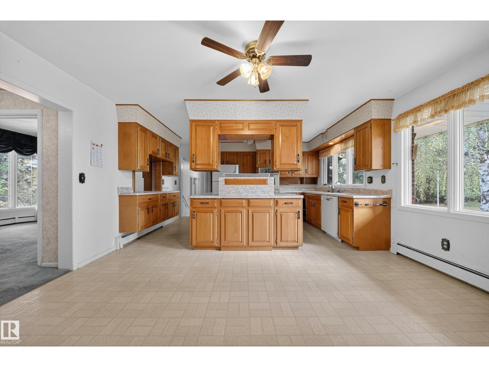 707 65 AV NW - 6