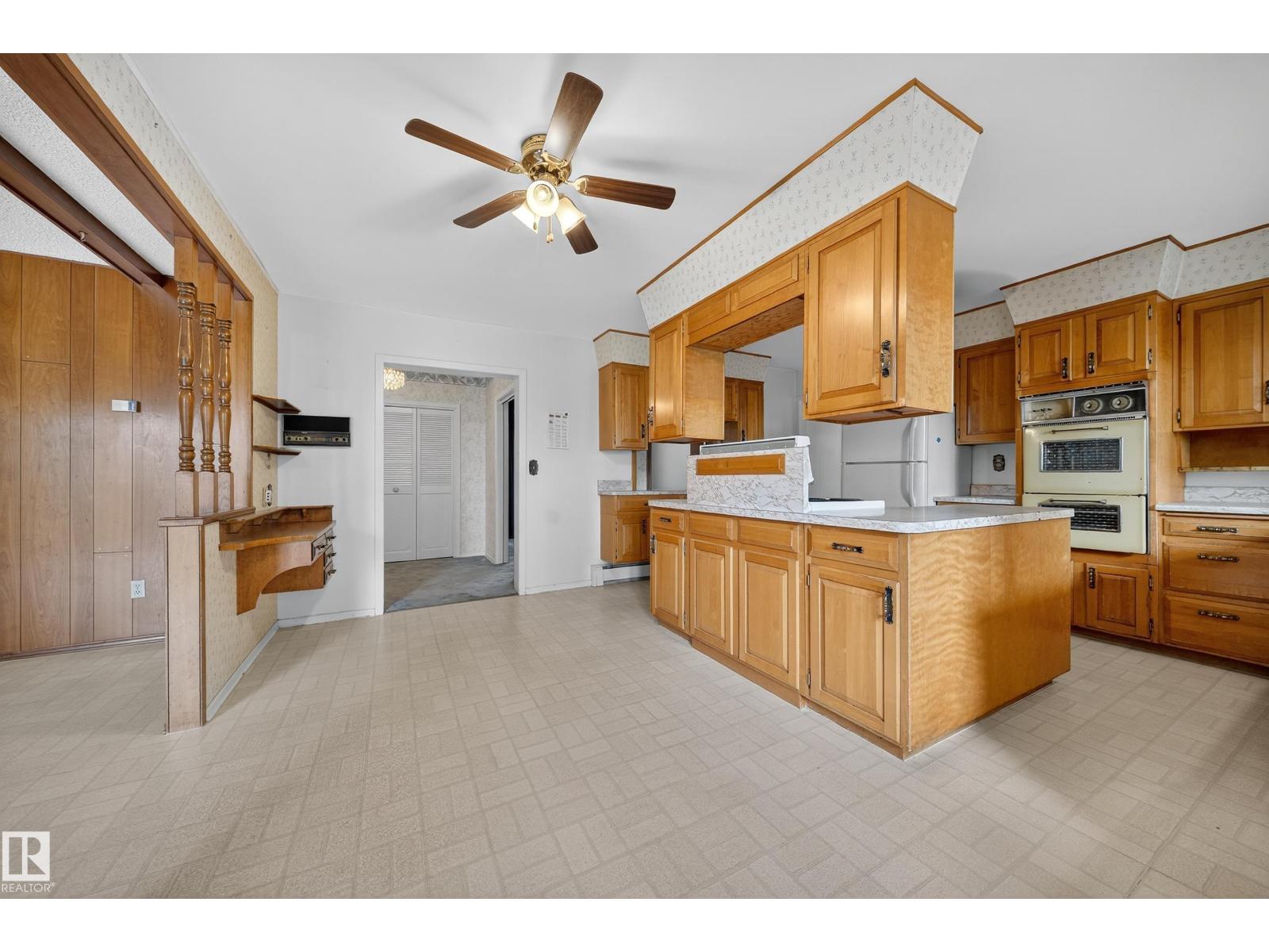 707 65 AV NW - 11