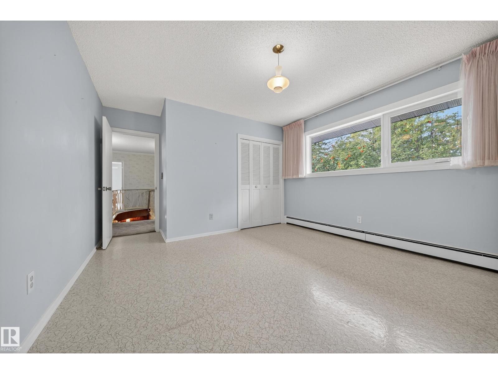 707 65 AV NW - 24