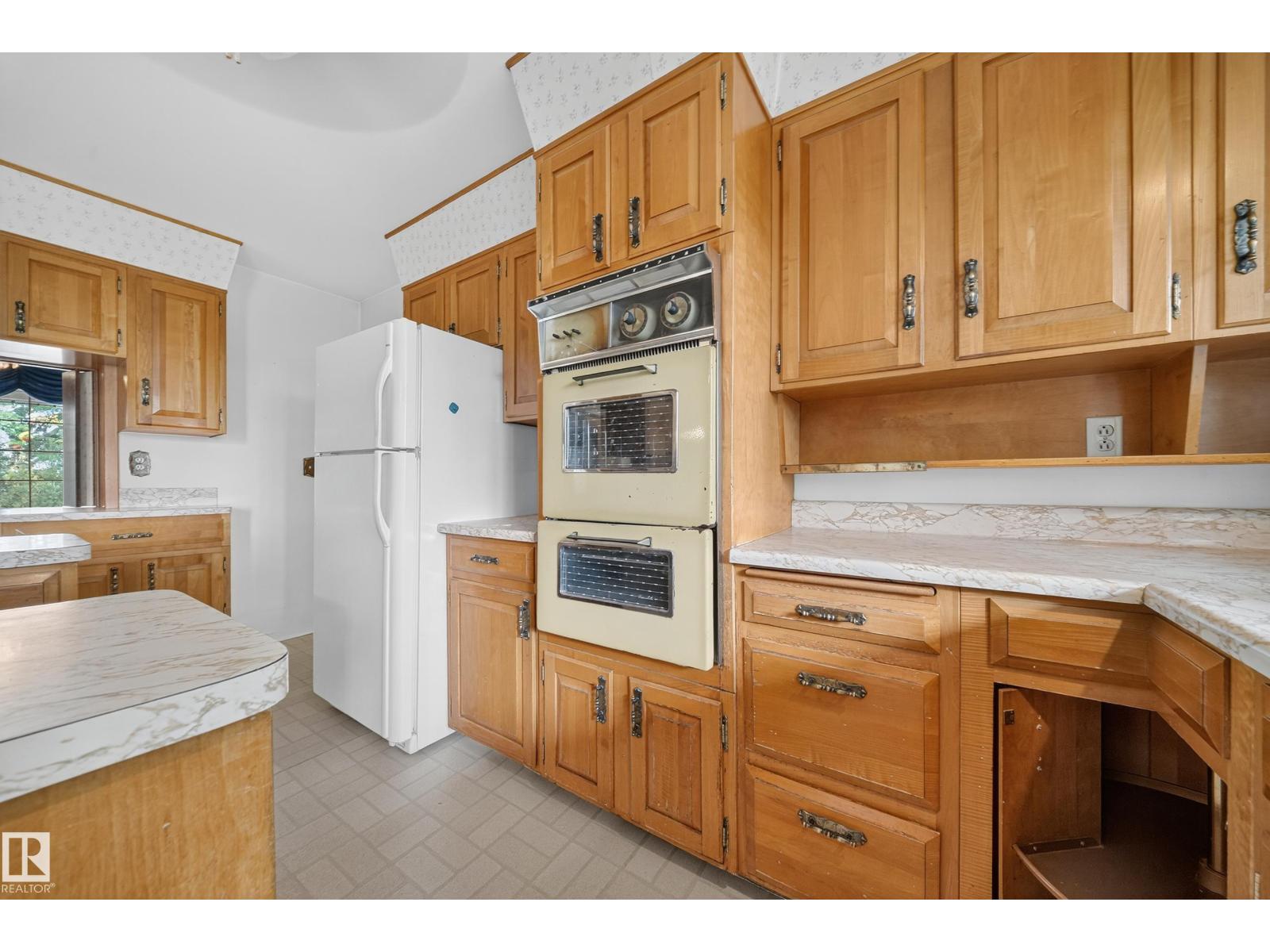 707 65 AV NW - 8