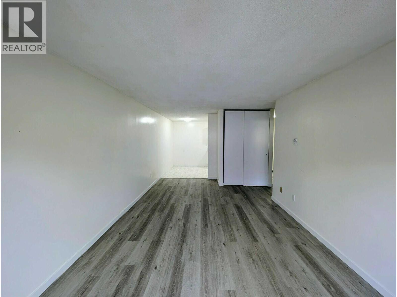 #103 280 Alder Drive - 5