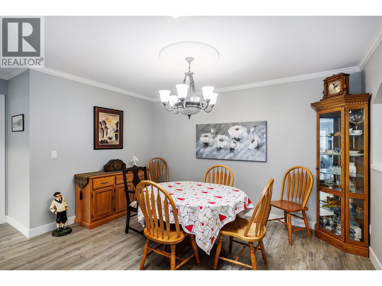 #308 920 Glenwood Avenue - 4
