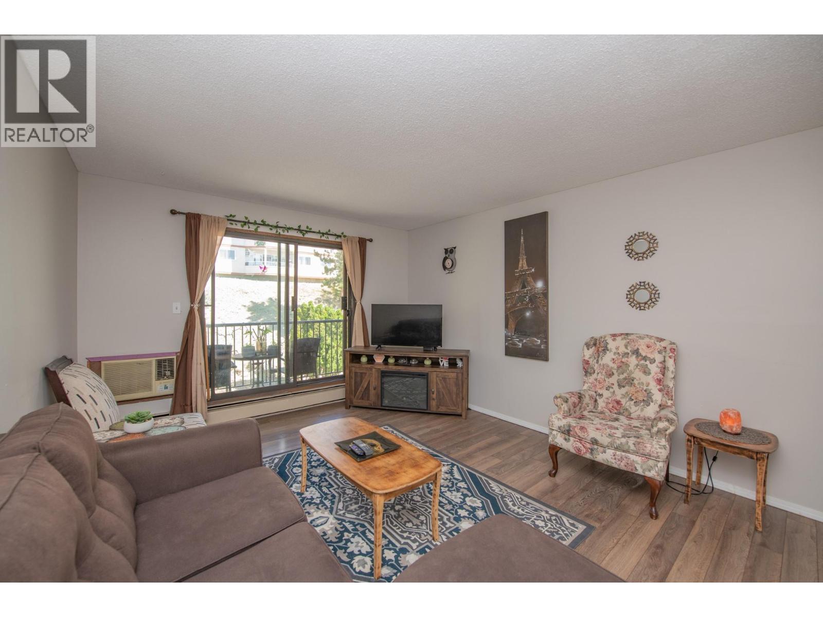 #420 3901 32 Avenue - 8